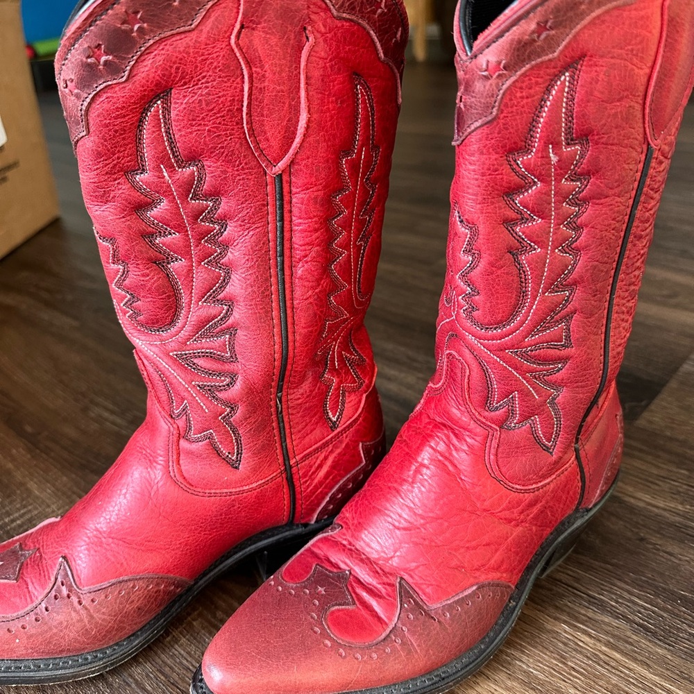 Vintage red Cavender Western boots